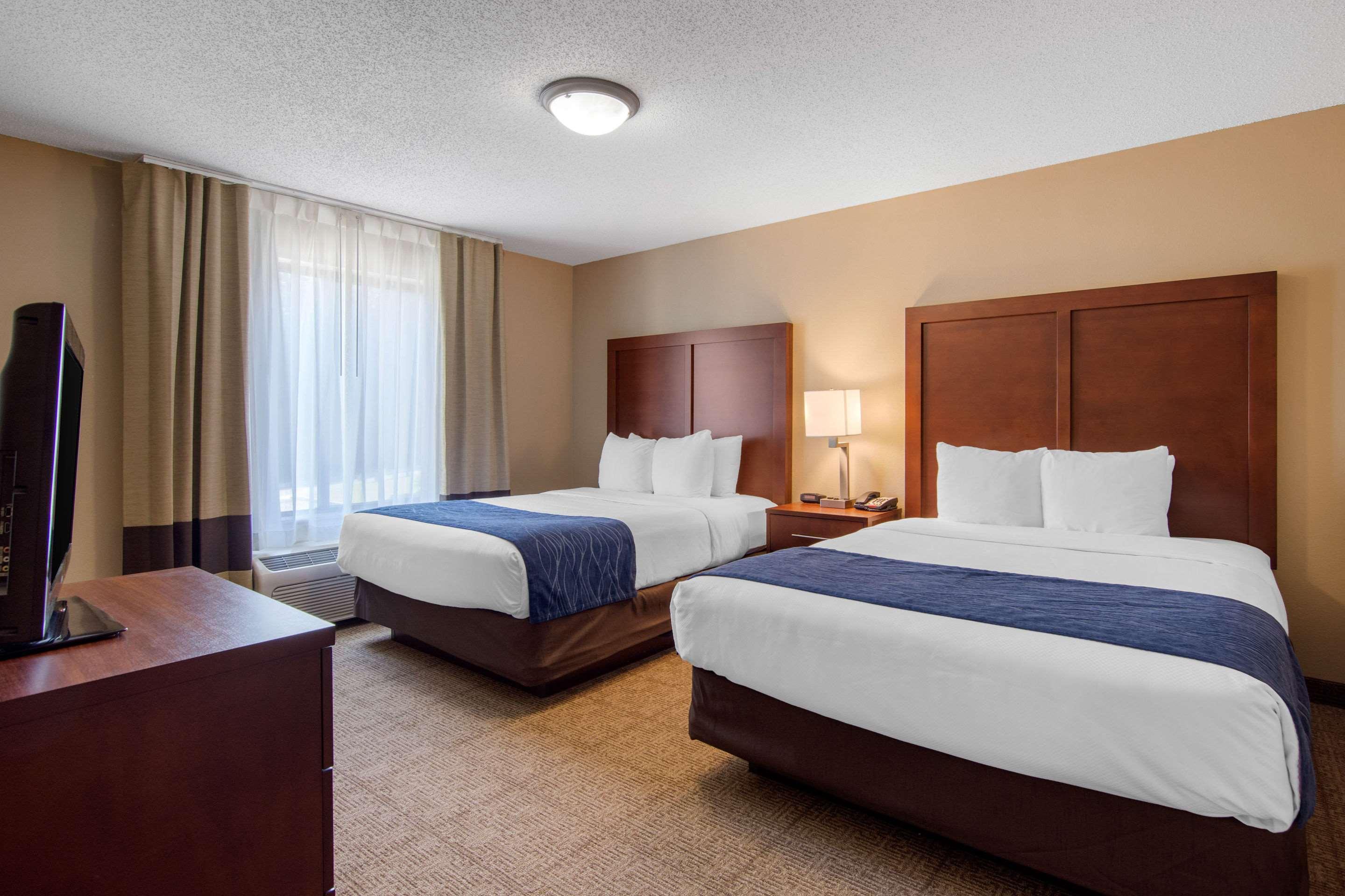 Comfort Inn & Suites Cooperstown - Milford Extérieur photo