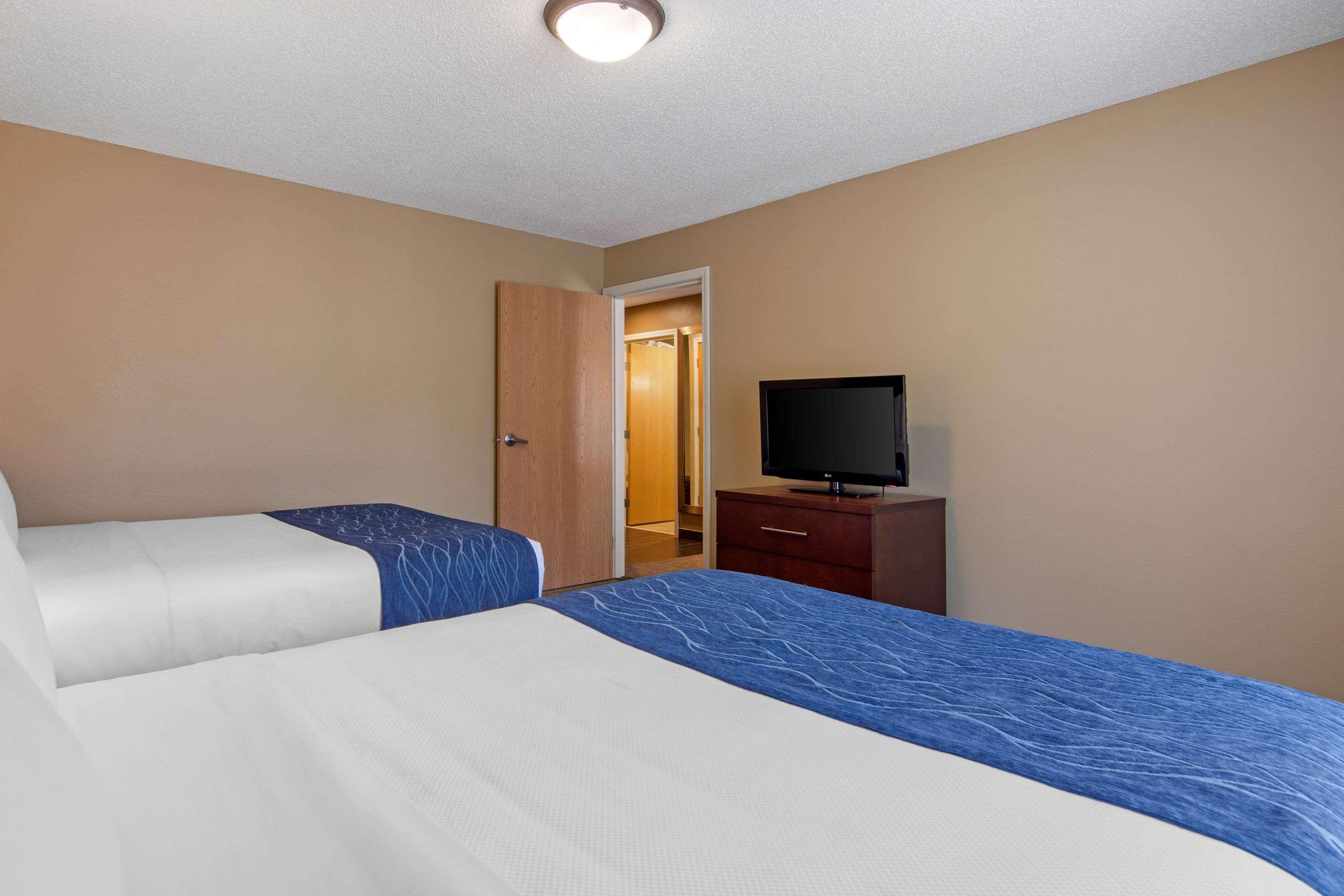 Comfort Inn & Suites Cooperstown - Milford Extérieur photo
