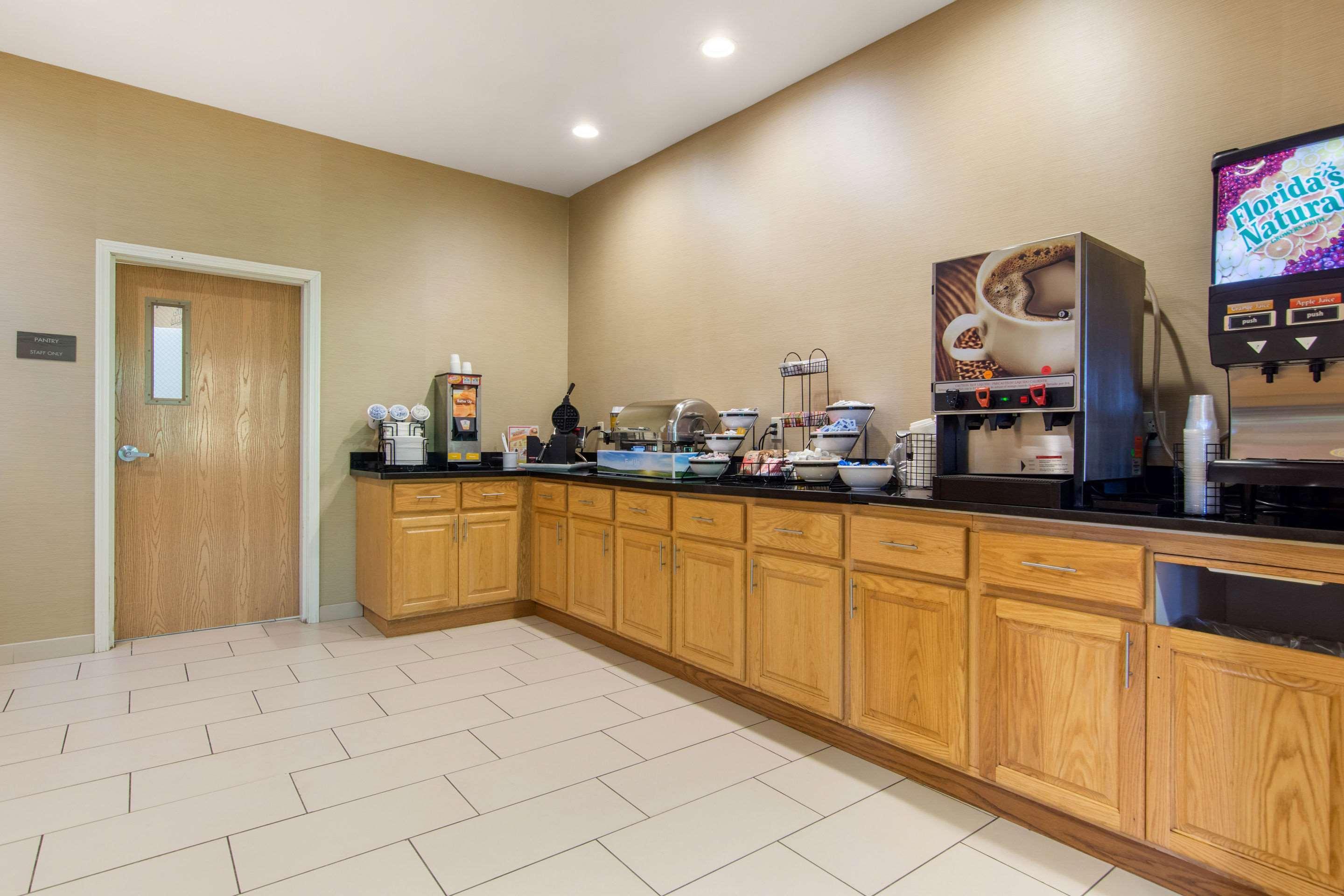 Comfort Inn & Suites Cooperstown - Milford Extérieur photo